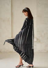 Load image into Gallery viewer, KIMONO| black & white sands